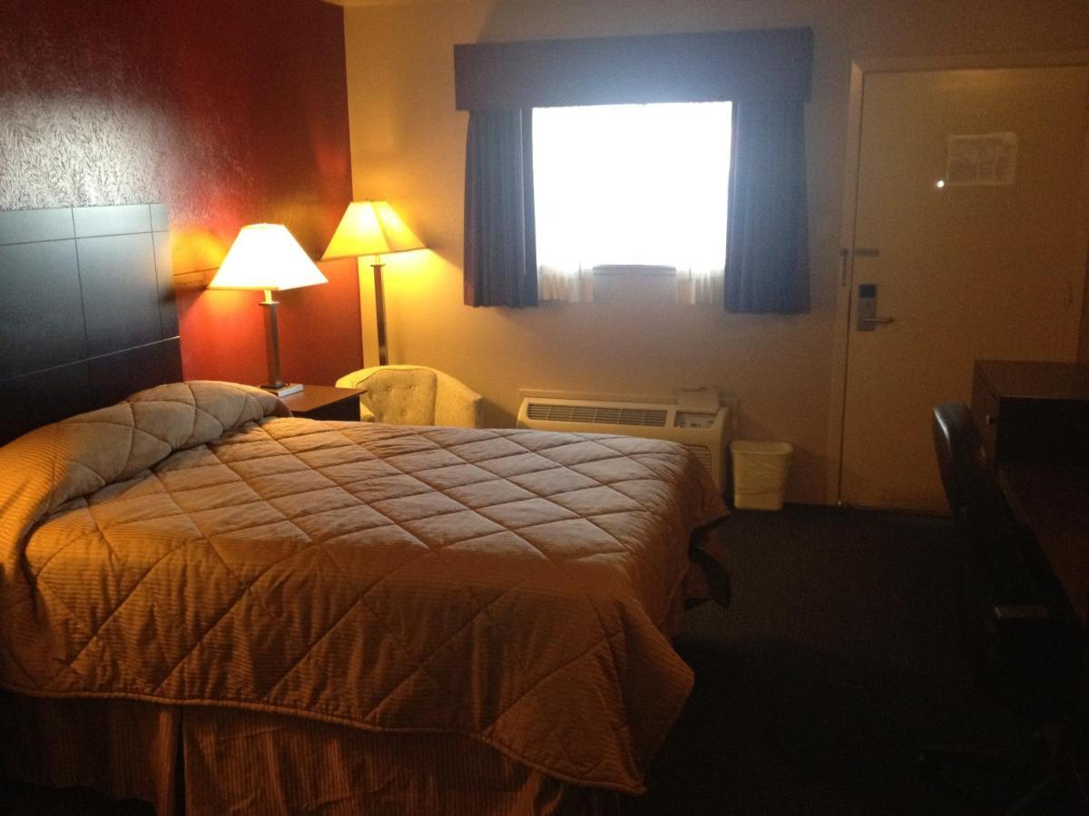 Colonial Inn Monahans Tx Екстериор снимка